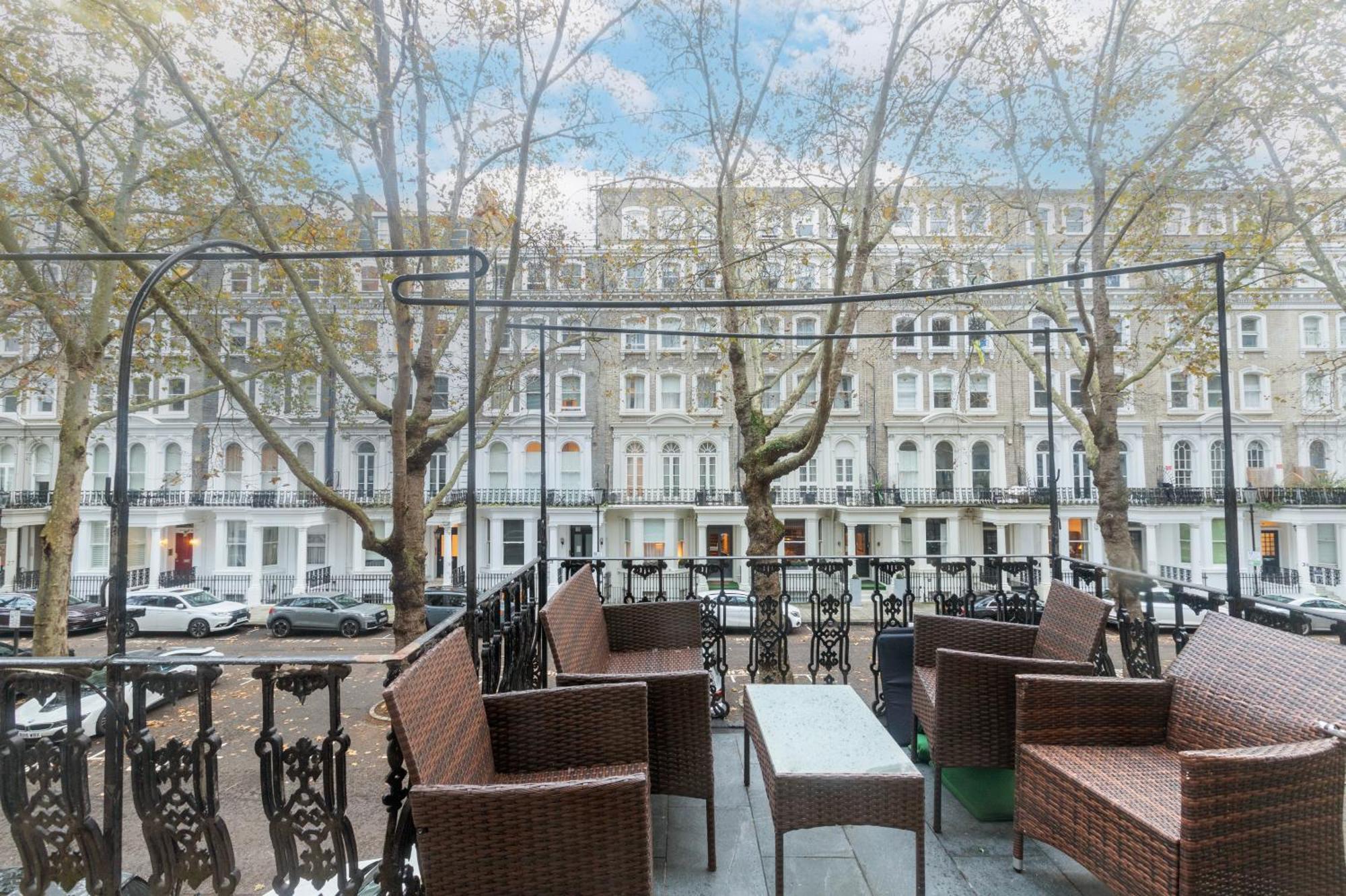 Knightsbridge Flats